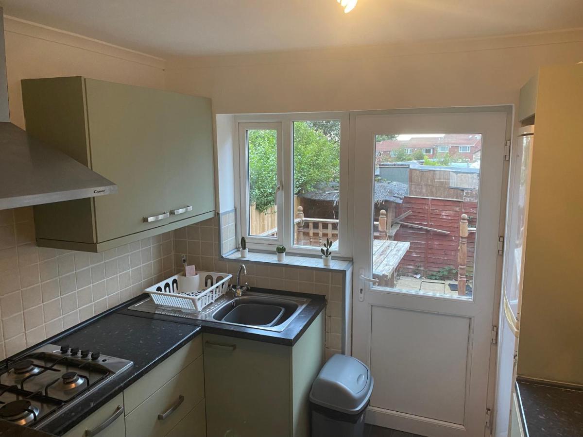 Montrose - Perfect Contractor Stay, Own Driveway, 3 Bedrooms Gateshead Extérieur photo