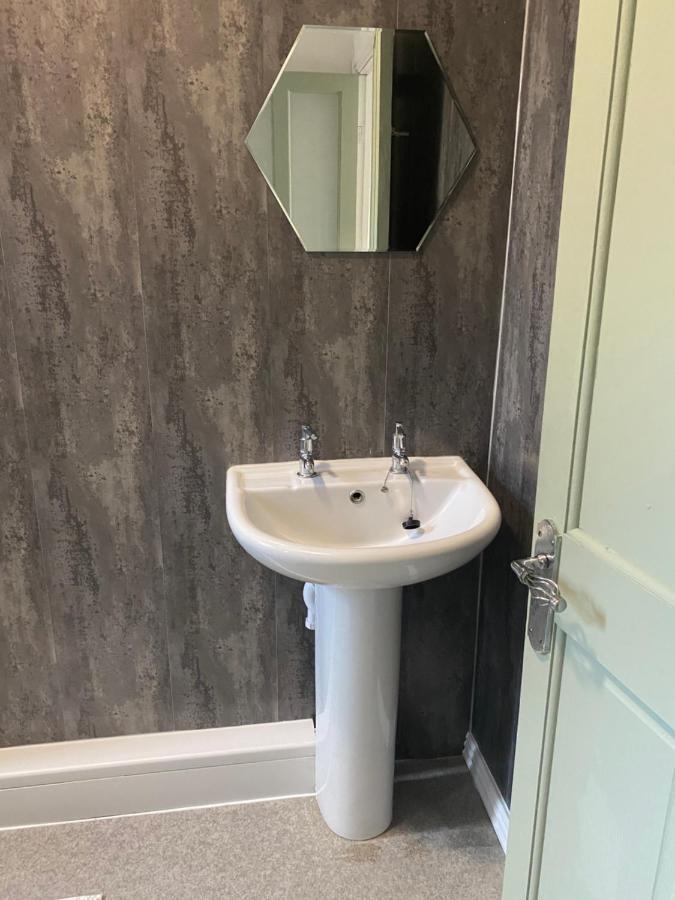Montrose - Perfect Contractor Stay, Own Driveway, 3 Bedrooms Gateshead Extérieur photo
